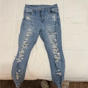 American Eagle Outfitters Women's Light Blue Distressed Curvy Hi-Rise Jegging
